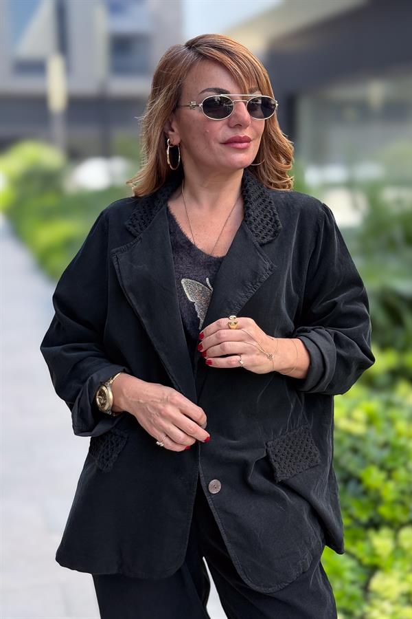 File Yaka Detaylı İnce Fitilli Kadife Blazer Ceket Siyah Renk