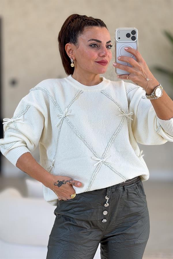 Fiyonklu Sıfır Yaka Premium Kazak Krem Renk