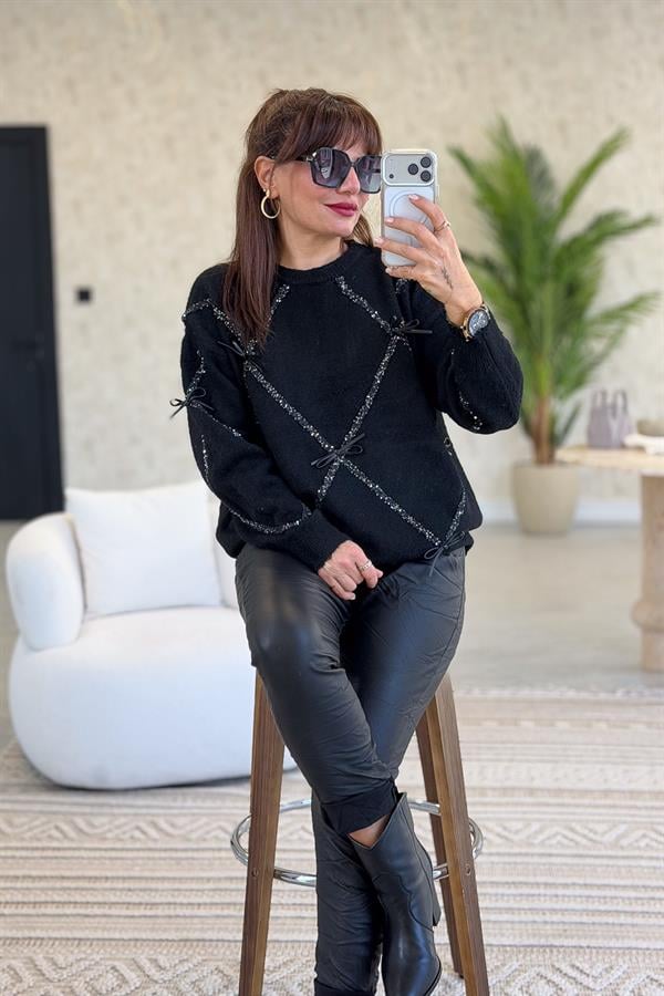 Fiyonklu Sıfır Yaka Premium Kazak Siyah Renk