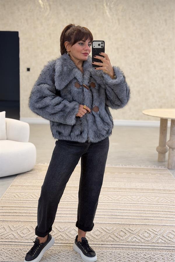 Geniş Yakalı Kısa Kürk Gri Renk