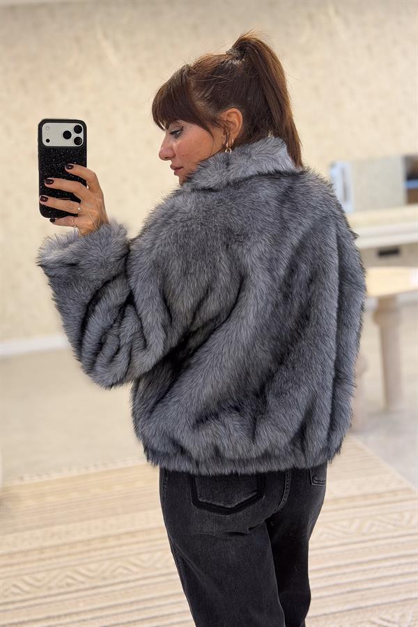 Geniş Yakalı Kısa Kürk Gri Renk