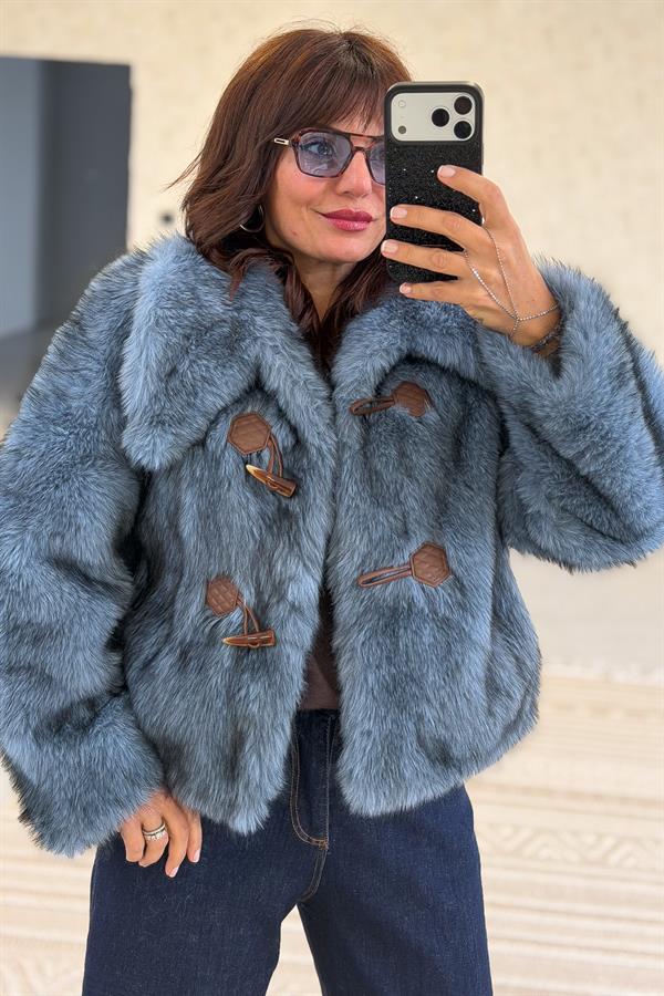 Geniş Yakalı Kısa Kürk Mavi Renk