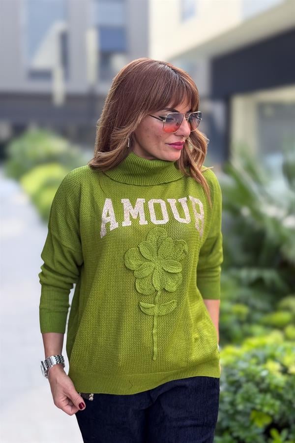 Gold Amour Yazılı Gül Kabartmalı Degaje Yaka Triko Fıstık Yeşil Renk