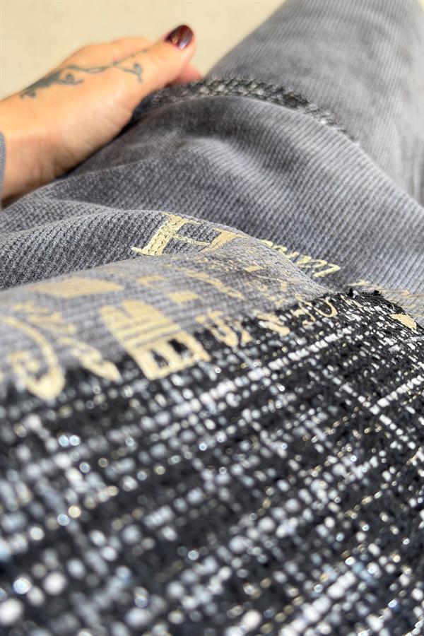 Gümüş Lak Baskılı Desenli Kapüşonlu Alt Üst Kadife Takım Antresit Renk