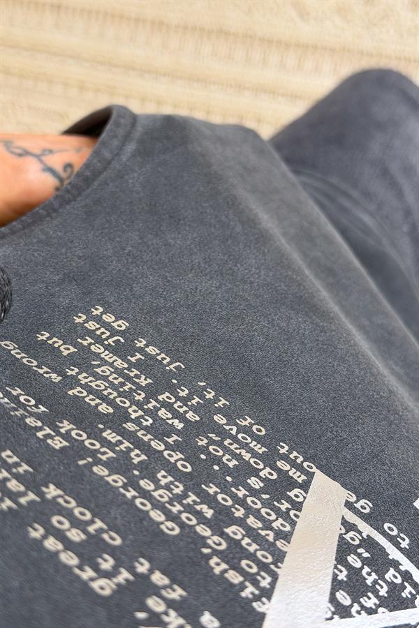 Gümüş Lak Baskılı Kapüşonlu Yıkamalı Sweet Siyah Renk