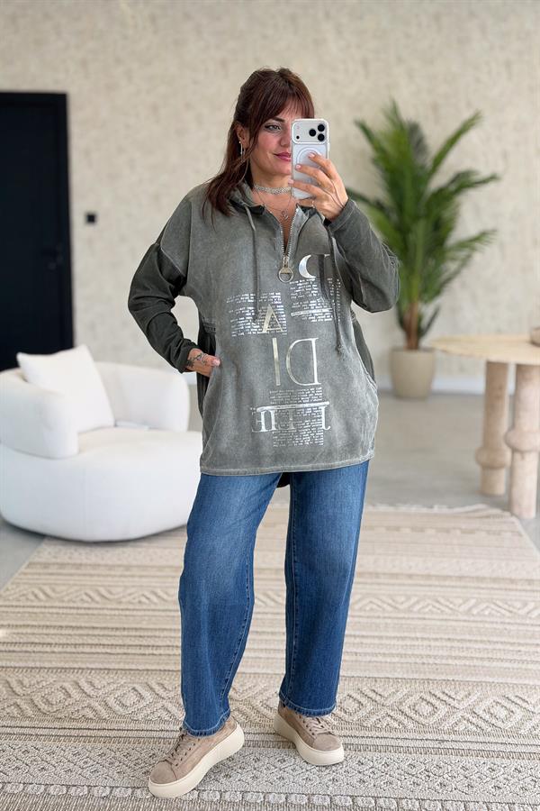 Gümüş Lak Baskılı Kapüşonlu Yıkamalı Sweet Haki Renk