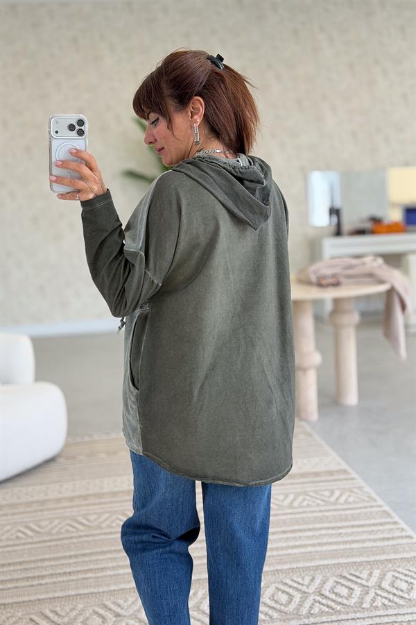 Gümüş Lak Baskılı Kapüşonlu Yıkamalı Sweet Haki Renk