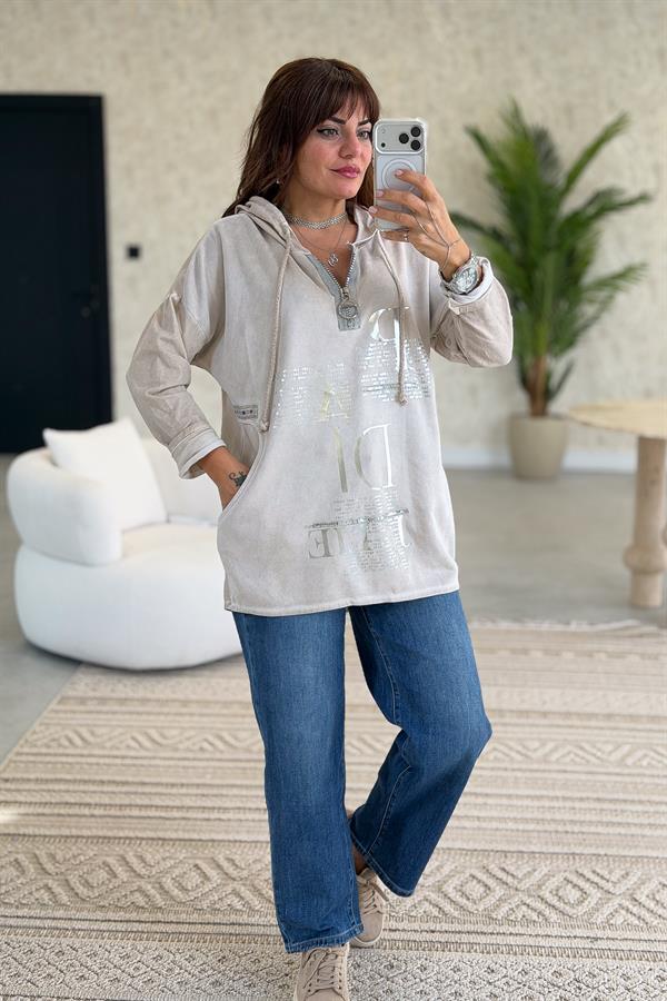 Gümüş Lak Baskılı Kapüşonlu Yıkamalı Sweet Bej Renk