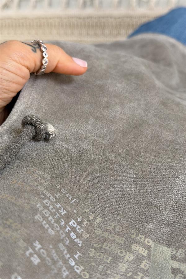 Gümüş Lak Baskılı Kapüşonlu Yıkamalı Sweet Vizon Renk