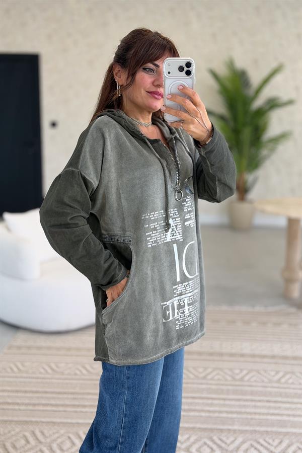 Gümüş Lak Baskılı Kapüşonlu Yıkamalı Sweet Haki Renk