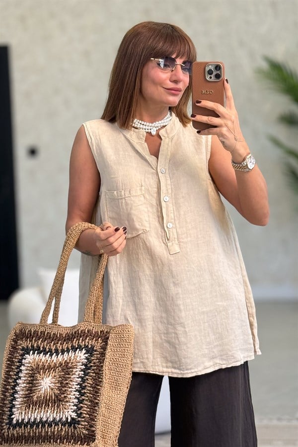 Hakim Yaka Tek Cepli 3 Düğmeli Kolsuz Keten Gömlek Camel Renk