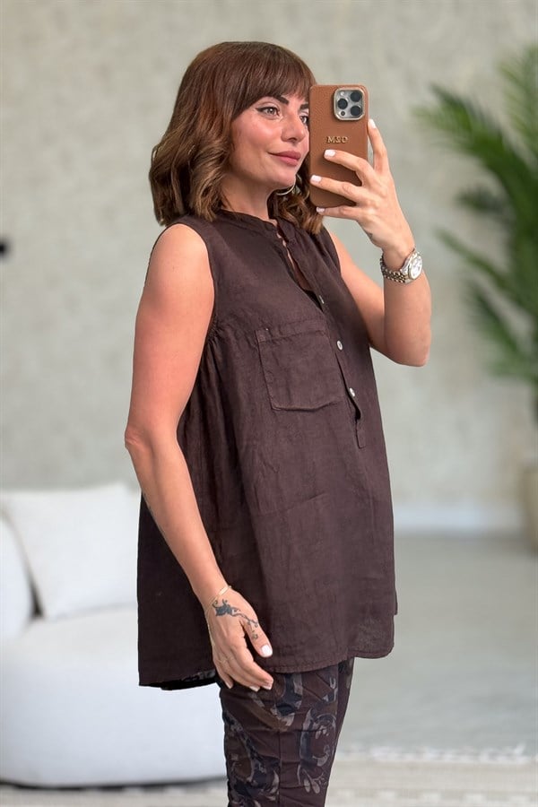 Hakim Yaka Tek Cepli 3 Düğmeli Kolsuz Keten Gömlek Acı Kahve Renk