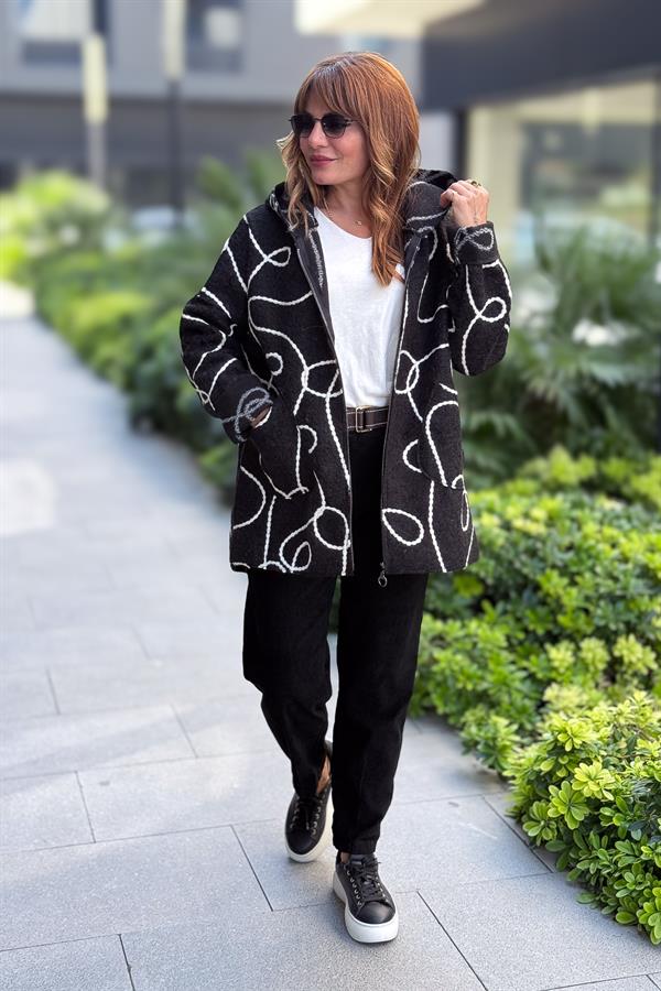 Halat Çizgiler Detaylı Keçe Kaban Siyah Renk