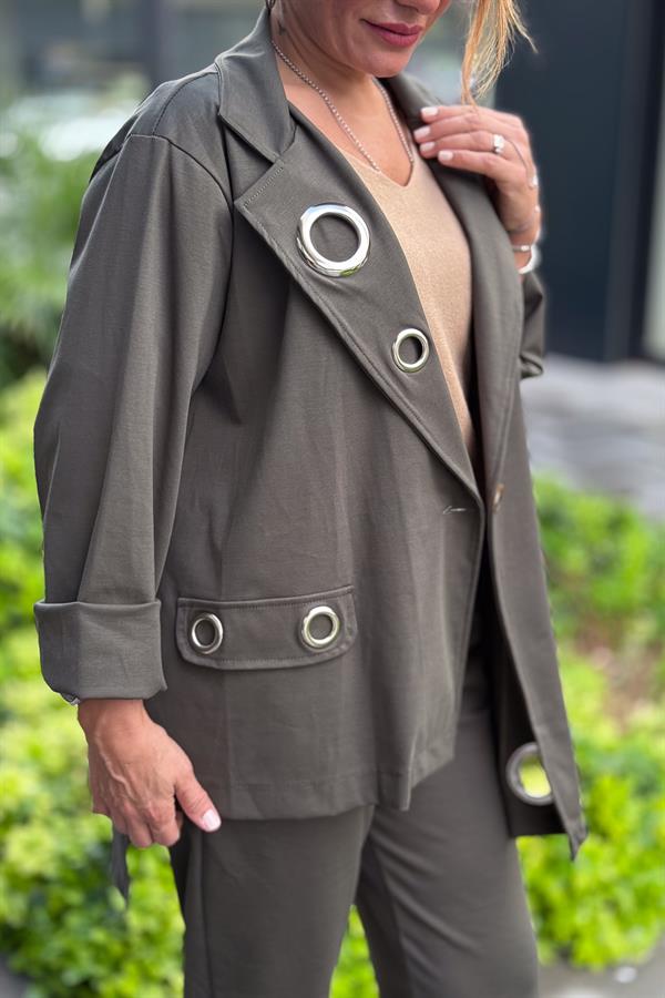 Halka Detaylı Asimetrik Kesim Ceketli Takım Haki Renk