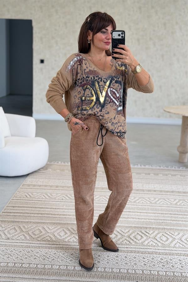 Havuç Paça Beli Lastikli Düz Basic Kadife Eşorfman Altı Camel Renk