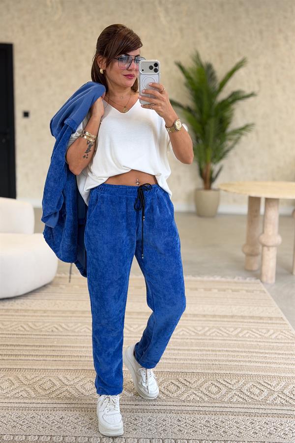 Havuç Paça Beli Lastikli Düz Basic Kadife Eşorfman Altı Saks Renk