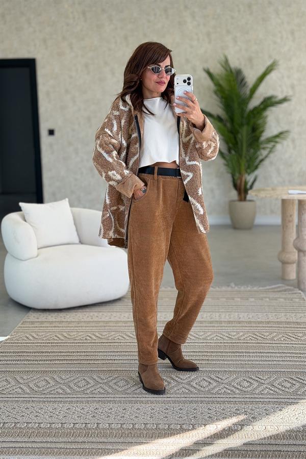 Havuç Paça Fitilli Siyah Kemerli Kadife Pantolon Camel Renk