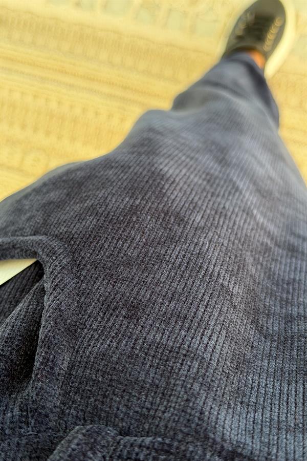 Havuç Paça Fitilli Siyah Kemerli Kadife Pantolon Lacivert Renk