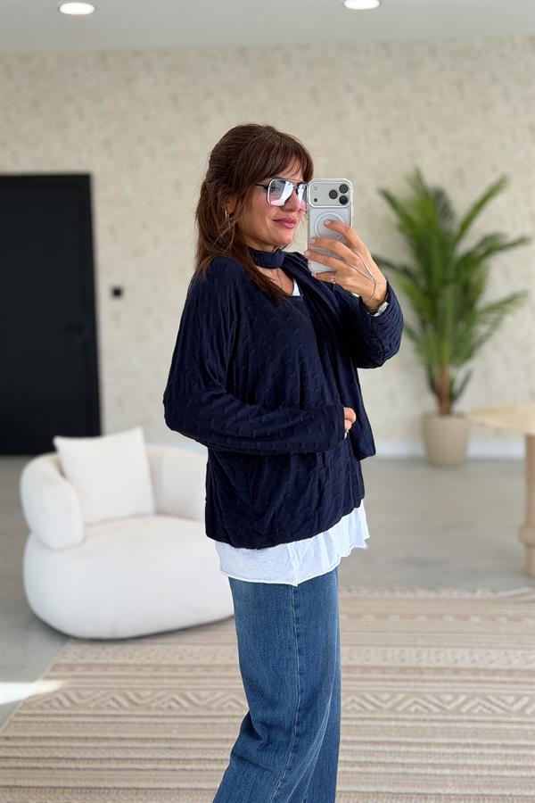 İç Astarı Pamuklu Üstü Trikolu Şallı Takım Bluz Lacivert Renk