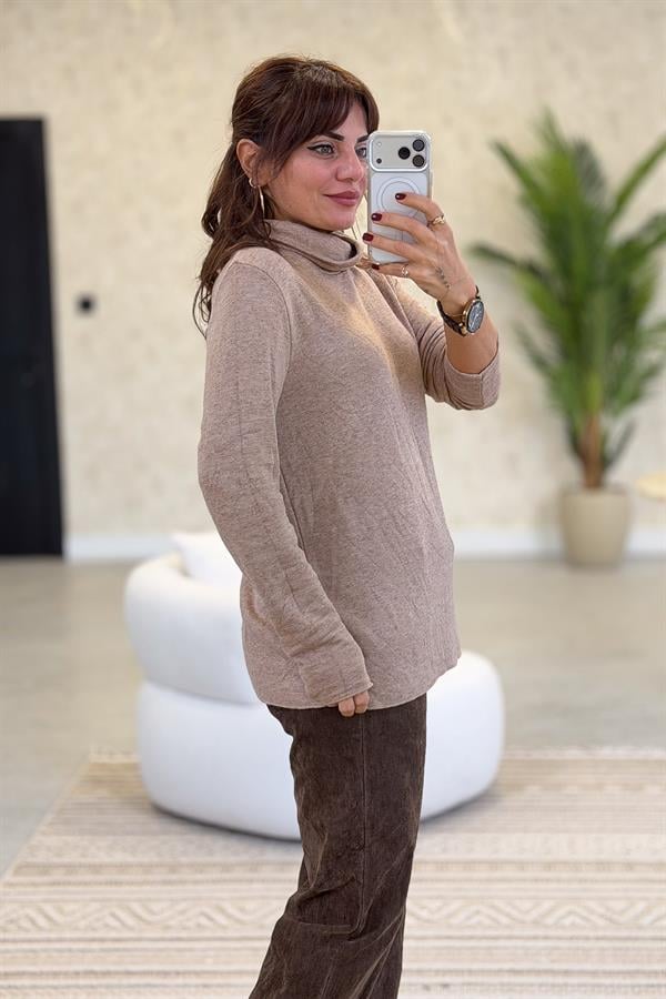 İçi Jardonlu Düz Basic Balıkçı Yaka Triko Camel Renk