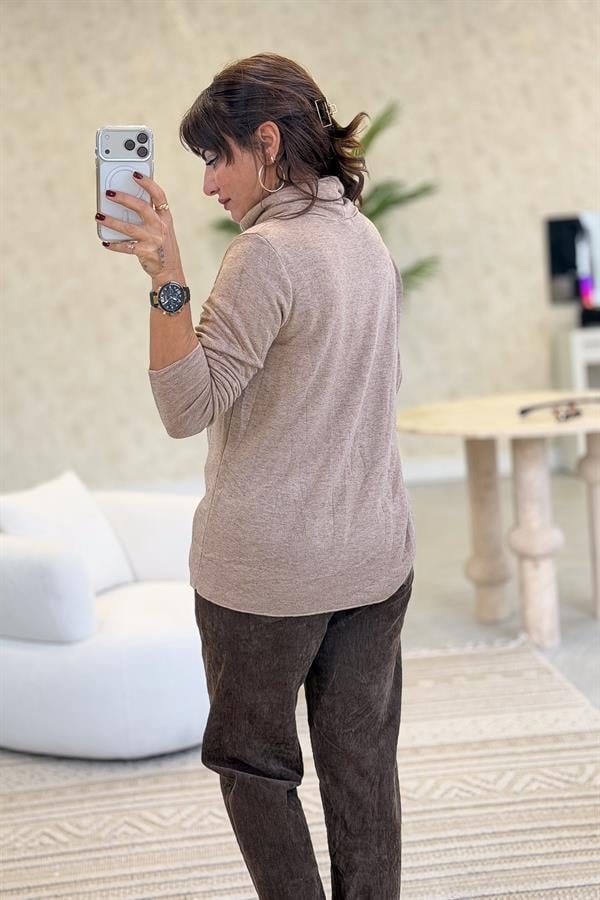 İçi Jardonlu Düz Basic Balıkçı Yaka Triko Camel Renk