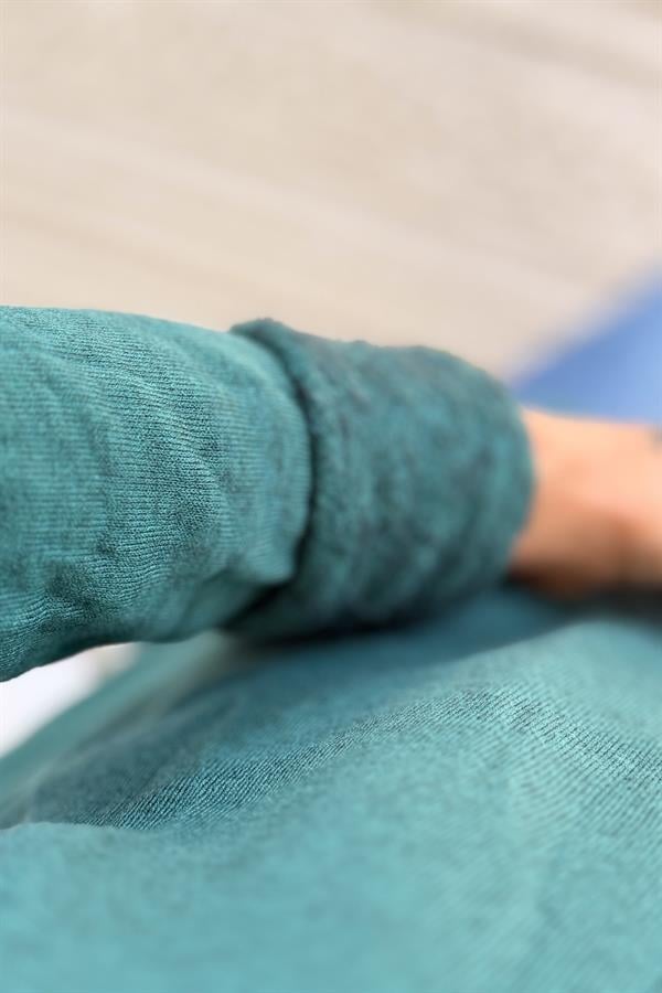 İçi Jardonlu Düz Basic Balıkçı Yaka Triko Nefti Yeşil Renk