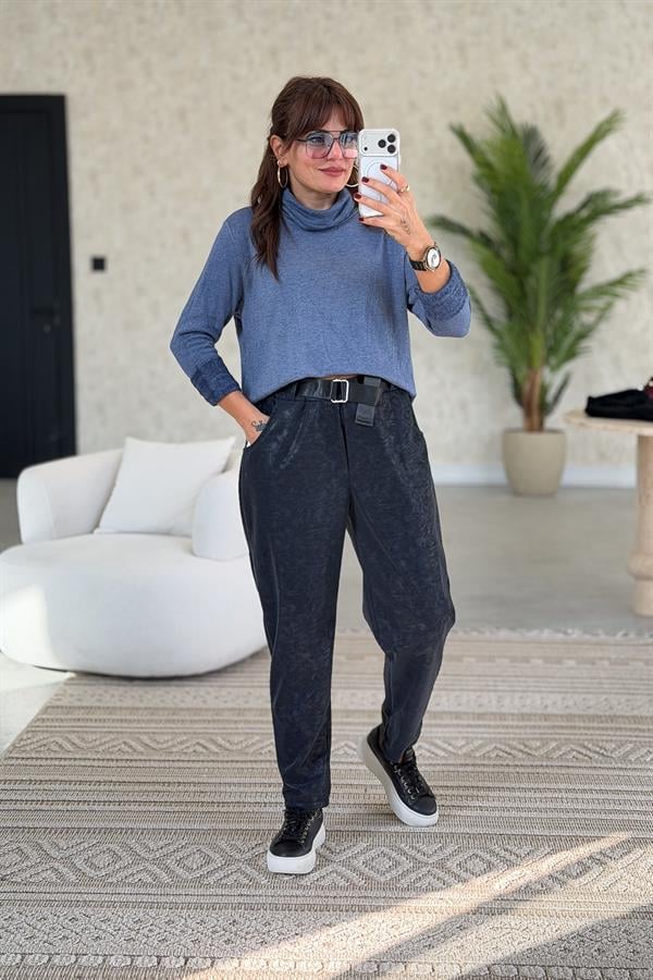 İçi Jardonlu Düz Basic Balıkçı Yaka Triko İndigo Renk