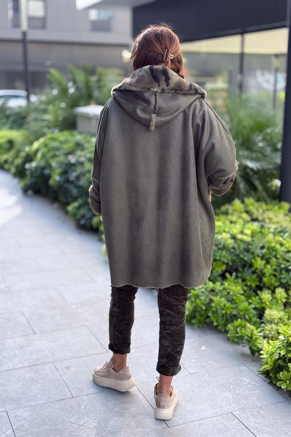 İçi Kamuflaj Desenli Güderi Kaban Haki Renk