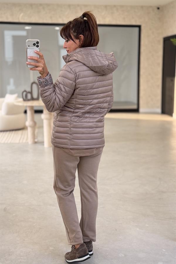 İçi Şal Desenli Çift Taraflı Kullanılan Mont Vizon Renk