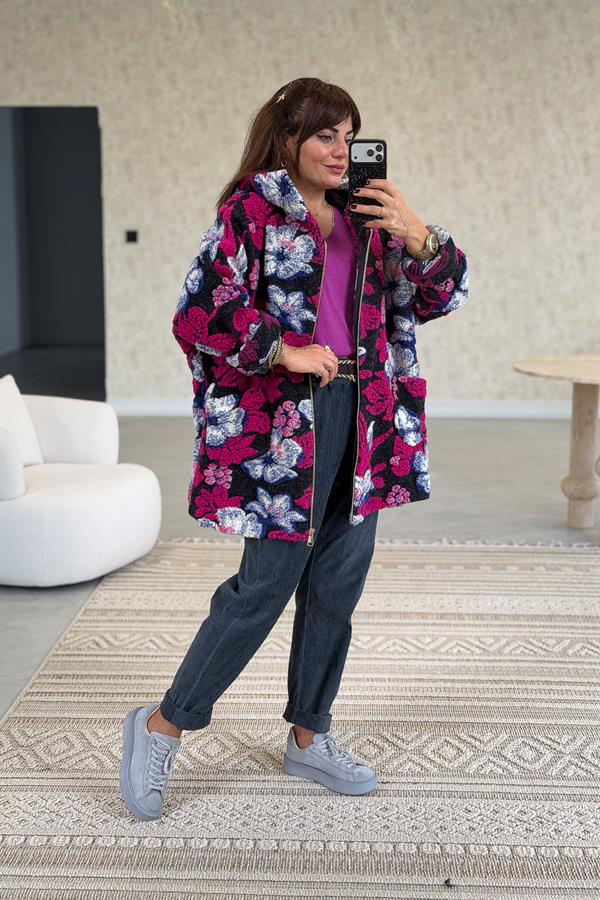 İri Çiçek Kabartmalı Keçe Kaban Antresit Renk