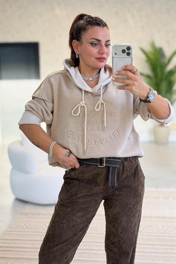 Kabartma Yazı Detaylı Çelik Örgü Kapüşonlu Sweet Koyu Bej Renk