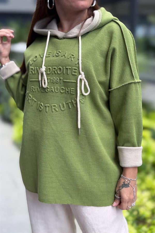 Kabartma Yazı Detaylı Çelik Örgü Kapüşonlu Sweet Fıstık Yeşil Renk