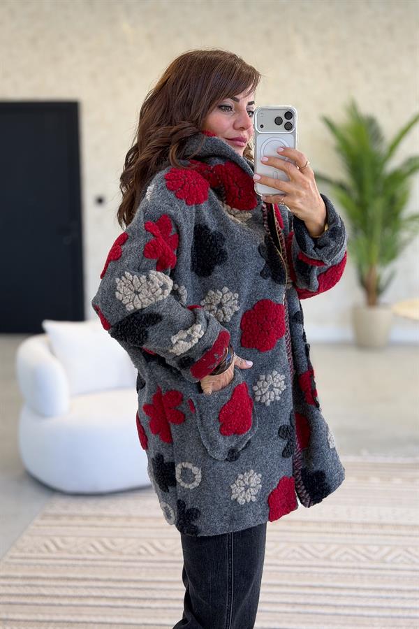 Kabartmalı Çiçek Detaylı Keçe Kaban Gri Renk