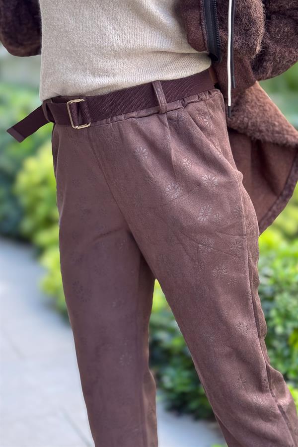 Kahve Kemerli Papatya Baskılı Güderi Pantolon Kahverengi Renk