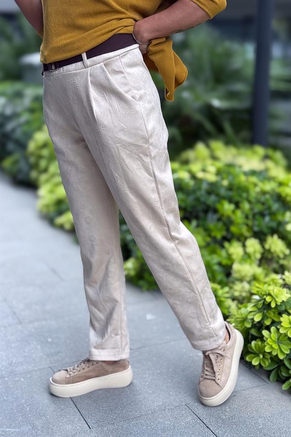 Kahve Kemerli Papatya Baskılı Güderi Pantolon Bej Renk