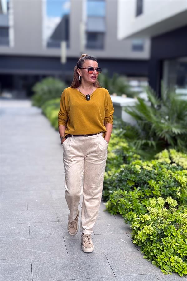 Kahve Kemerli Papatya Baskılı Güderi Pantolon Bej Renk