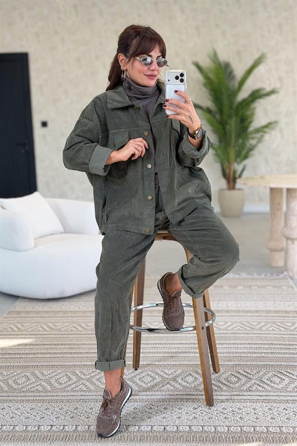 Kalın Fitilli Çift Cepli Gömlekli Alt Üst Kadife Takım Haki Renk