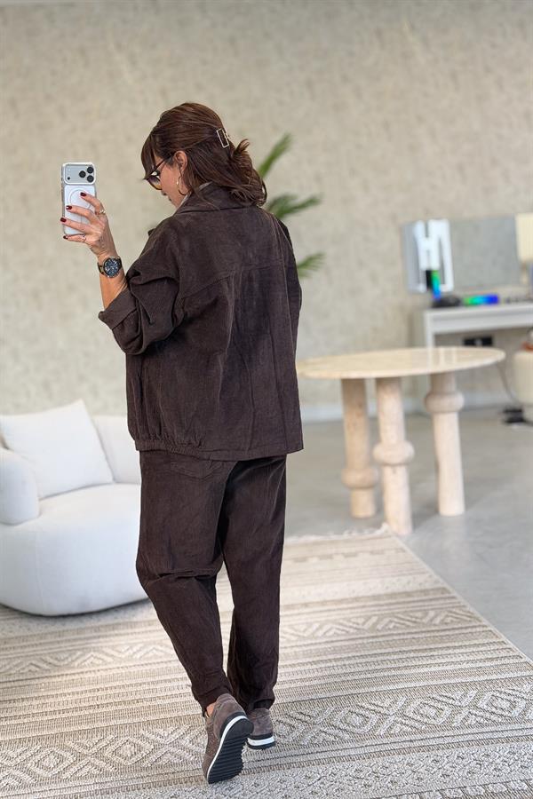 Kalın Fitilli Çift Cepli Gömlekli Alt Üst Kadife Takım Acı Kahve Renk