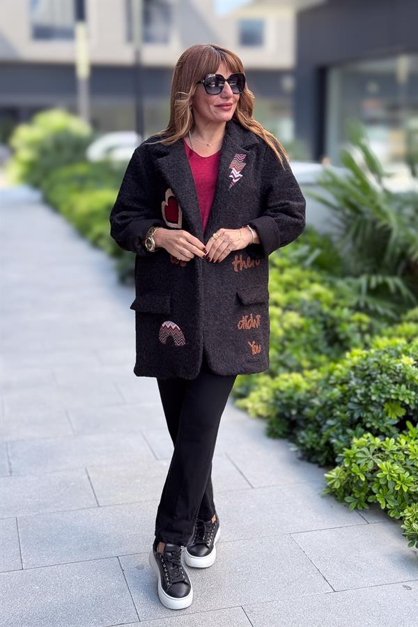 Kalp Detaylı Keçe Blazer Ceket Siyah Renk