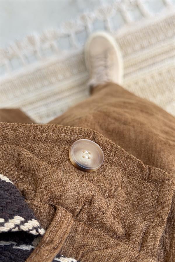 Kapak Cep Detaylı Premium Kadife Pantolon Camel Renk