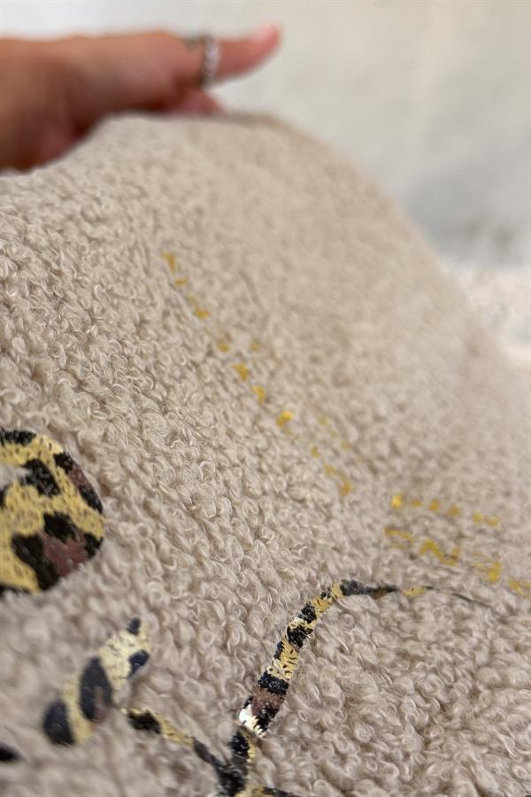 Kapüşonlu Buklet Kumaş Sweet Bej Renk