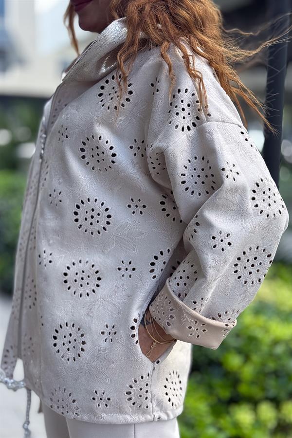 Kapüşonu Laklı Güderi Fistolu Ceket Bej Renk