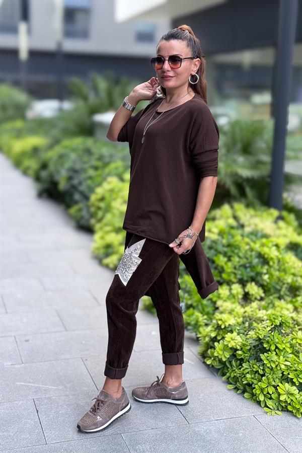 Kayık Yaka Kuzu Yünü Triko Acı Kahve Renk