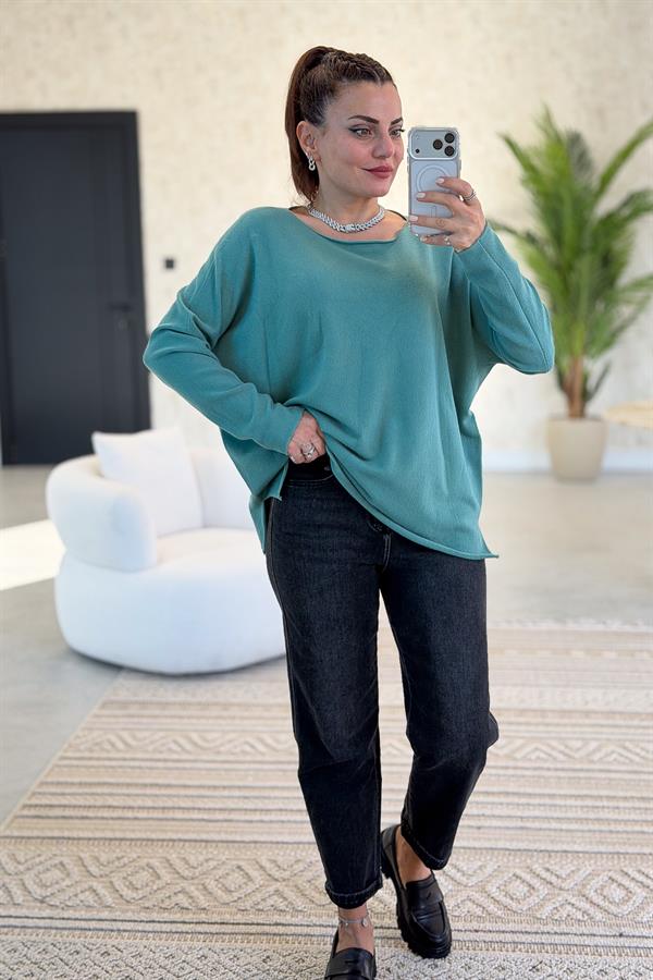 Kayık Yaka Kuzu Yünü Triko Mint Renk