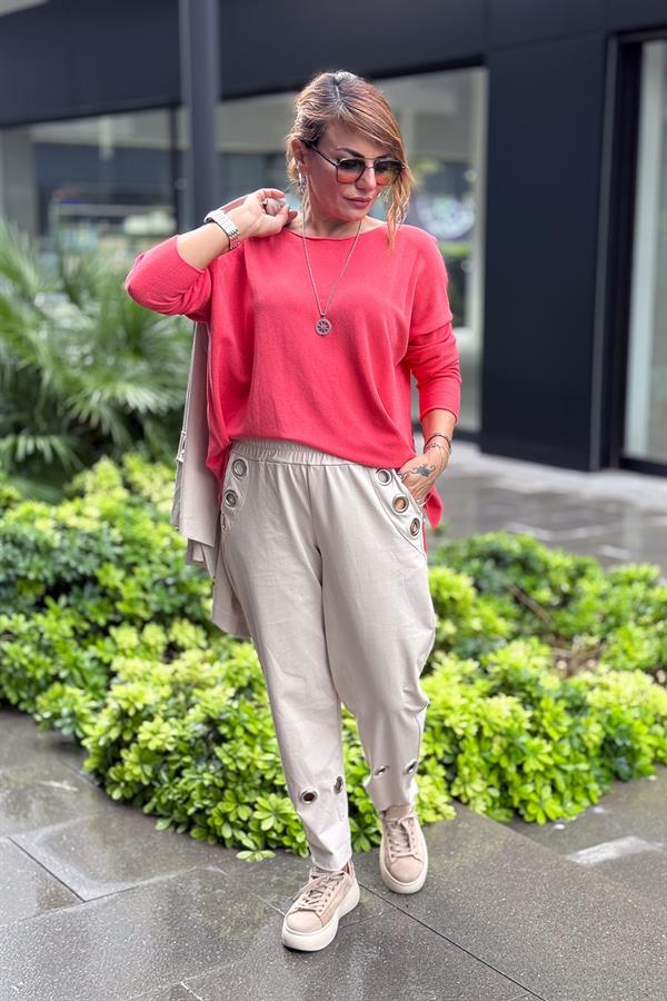 Kayık Yaka Kuzu Yünü Triko Nar Çiçeği Renk