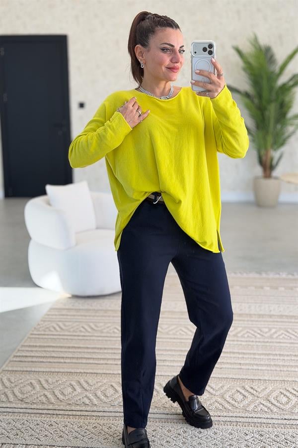 Kayık Yaka Kuzu Yünü Triko Neon Sarı Renk