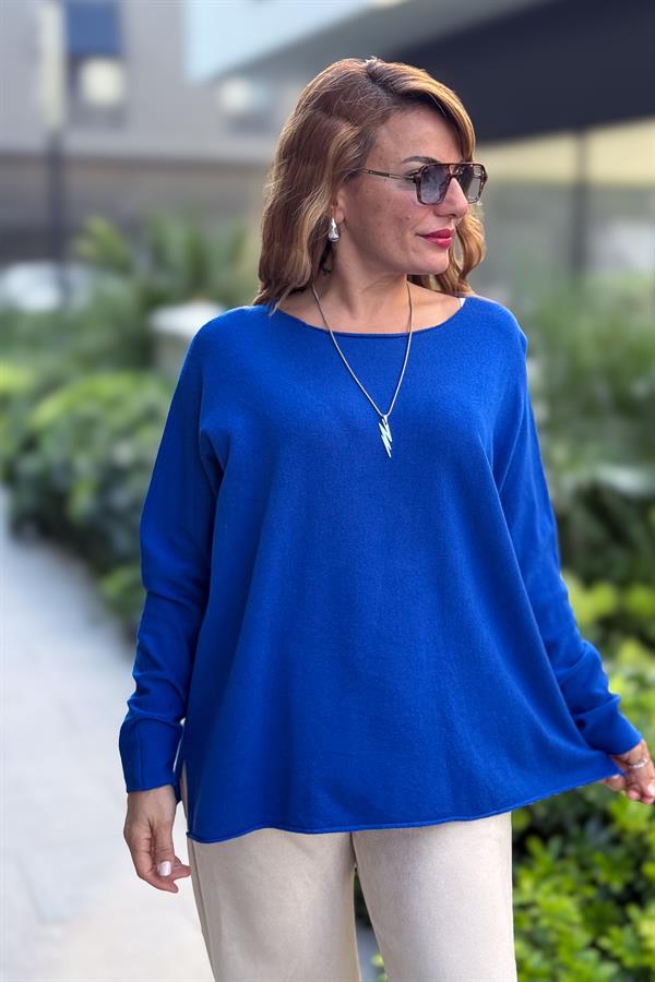 Kayık Yaka Kuzu Yünü Triko Saks Renk