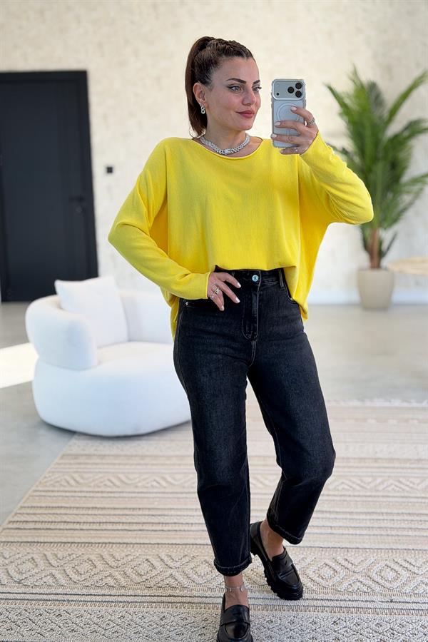 Kayık Yaka Kuzu Yünü Triko Sarı Renk