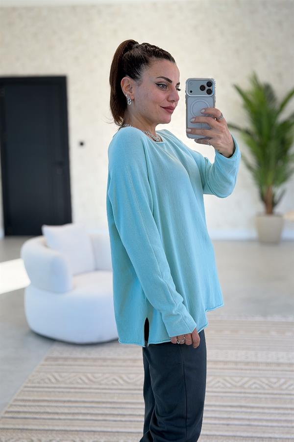 Kayık Yaka Kuzu Yünü Triko Su Yeşili Renk