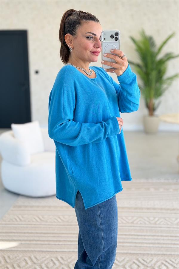 Kayık Yaka Kuzu Yünü Triko Turkuaz Renk